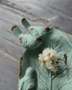 Blad Met 3 Vogeltjes Als Schaaltje In Antiek Turkoois 12 Blad Met 3 Vogeltjes Als Schaaltje In Antiek Turkoois -Bekend Decoratie Winkel blad met 3 vogeltjes als schaaltje in antiek turkoois 2