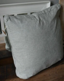 Box Kussenhoes Met Fijne Groene Strepen, IB Laursen -Bekend Decoratie Winkel box kussenhoes met fijne groene strepen ib laursen 4