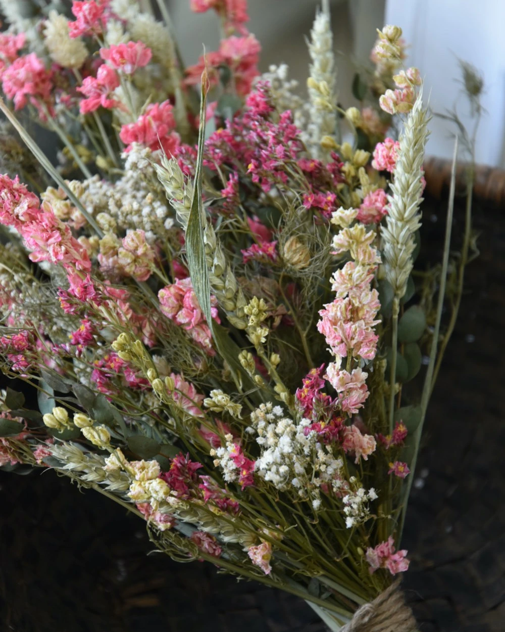 Droogbloem Toef In Pastel Roze, Een Vleugje Wit En Groen 9 Droogbloem Toef In Pastel Roze, Een Vleugje Wit En Groen - Afbeelding 7