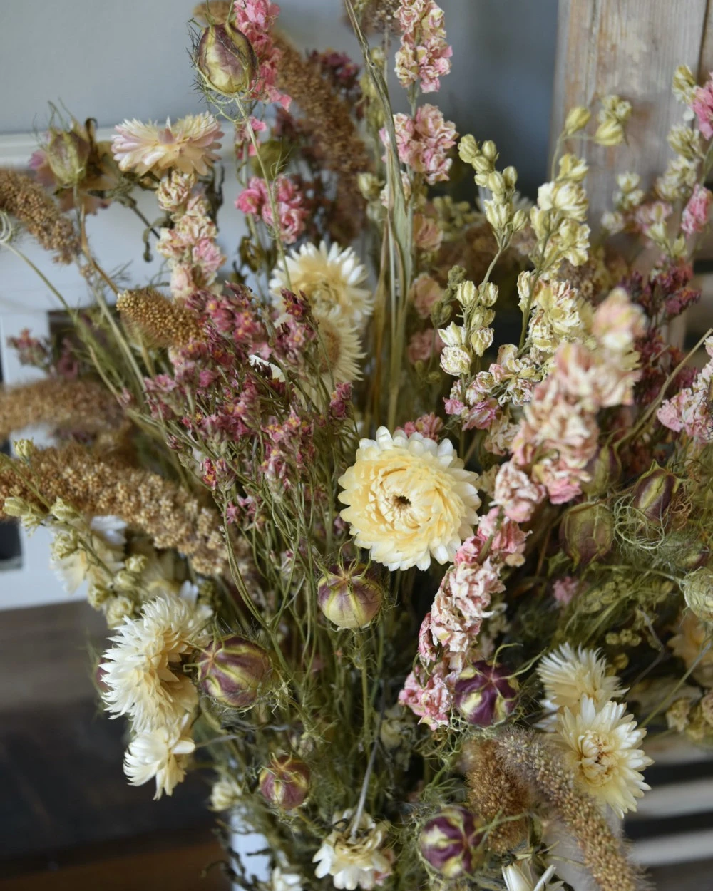 Droogbloemen Boeket In Zachte Naturel Tinten Roze En Crème 6 Droogbloemen Boeket In Zachte Naturel Tinten Roze En Crème - Afbeelding 4