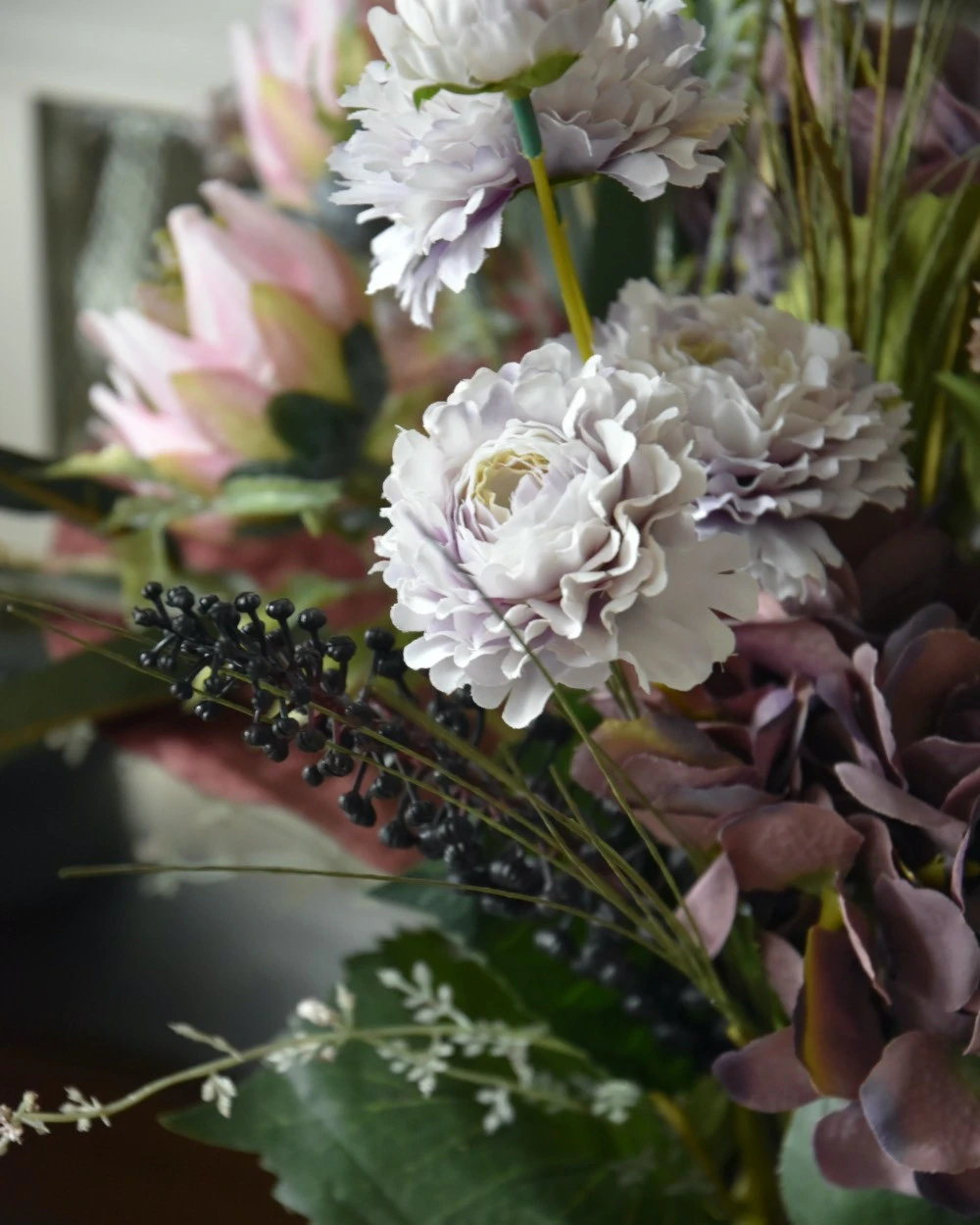 Engels Zijde Plukboeket In Lila Violet Tinten 4 Engels Zijde Plukboeket In Lila Violet Tinten - Afbeelding 2