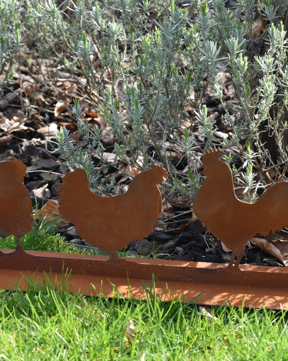 Familie Kip Met Haan Ecoroest Tuindecoratie 5 Familie Kip Met Haan Ecoroest Tuindecoratie - Afbeelding 3