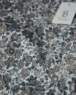 Gebloemde Kussenhoes Met Grijze En Taupe Bloemen, IB Laursen 15 Gebloemde Kussenhoes Met Grijze En Taupe Bloemen, IB Laursen -Bekend Decoratie Winkel gebloemde kussenhoes wit met grijze en taupe bloemen ib laursen 5