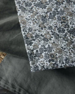 Gebloemde Kussenhoes Met Grijze En Taupe Bloemen, IB Laursen 17 Gebloemde Kussenhoes Met Grijze En Taupe Bloemen, IB Laursen -Bekend Decoratie Winkel gebloemde kussenhoes wit met grijze en taupe bloemen ib laursen 7