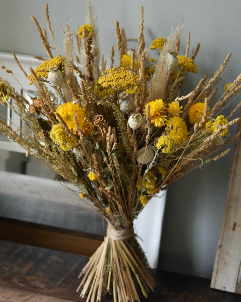Gemengd Droogbloemen Boeket Gelaagd In Naturel Geel 4 Gemengd Droogbloemen Boeket Gelaagd In Naturel Geel - Afbeelding 2