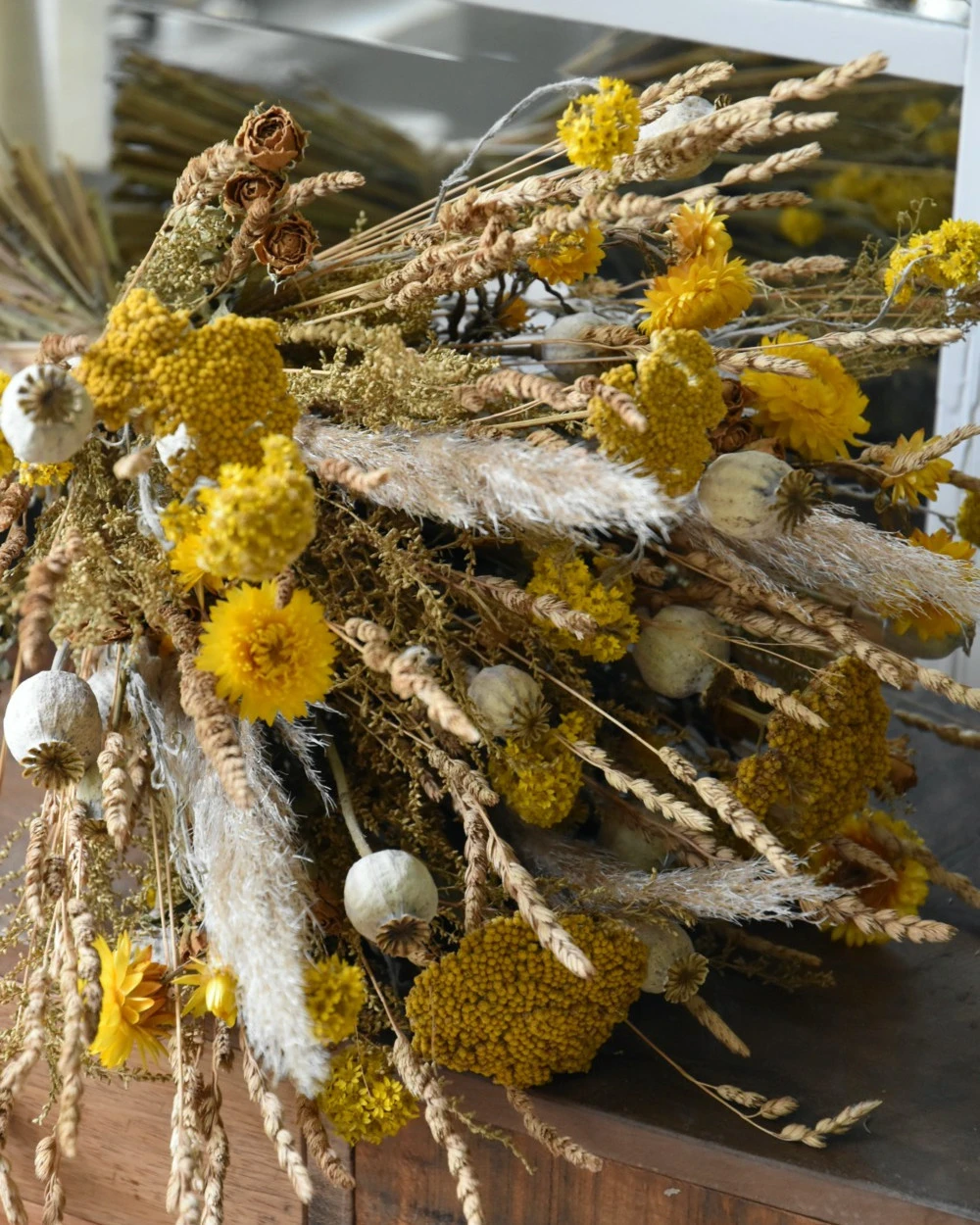 Gemengd Droogbloemen Boeket Gelaagd In Naturel Geel 9 Gemengd Droogbloemen Boeket Gelaagd In Naturel Geel - Afbeelding 7