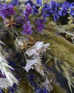 Gemengd Droogbloemen Boeket In Naturel Groen Lila En Blauw -Bekend Decoratie Winkel gemengd droogbloemen boeket in naturel groen lila en blauw 2