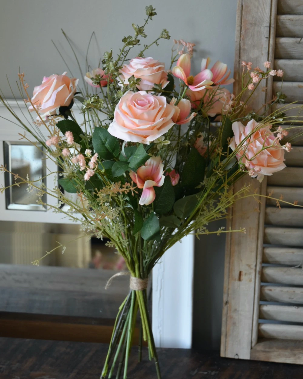 Gemengd Zijde Boeket In Pastel Met Rozen 5 Gemengd Zijde Boeket In Pastel Met Rozen - Afbeelding 3