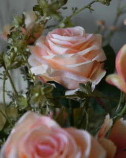 Gemengd Zijde Boeket In Pastel Met Rozen 12 Gemengd Zijde Boeket In Pastel Met Rozen -Bekend Decoratie Winkel gemengd zijde boeket in pastel met rozen 3