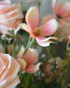 Gemengd Zijde Boeket In Pastel Met Rozen 15 Gemengd Zijde Boeket In Pastel Met Rozen -Bekend Decoratie Winkel gemengd zijde boeket in pastel met rozen 6