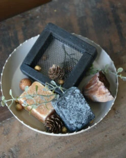 Geur-set Twee Amber Blokjes Met Schaaltje, Rasp En Decoratie -Bekend Decoratie Winkel geur set twee amber blokjes met schaaltje rasp en decoratie 4