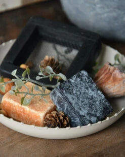 Geur-set Twee Amber Blokjes Met Schaaltje, Rasp En Decoratie -Bekend Decoratie Winkel geur set twee amber blokjes met schaaltje rasp en decoratie 6