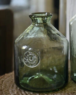 Glazen Apothekers Fles In Het Groen Met Embleem Klein, IB Laursen 11 Glazen Apothekers Fles In Het Groen Met Embleem Klein, IB Laursen -Bekend Decoratie Winkel glazen apothekers fles in het groen met embleem groot ib laursen 2