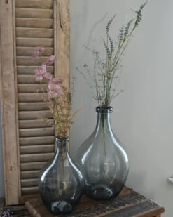 Glazen Ballon Vaas Met Grijze Gloed, IB Laursen 11 Glazen Ballon Vaas Met Grijze Gloed, IB Laursen -Bekend Decoratie Winkel glazen ballon vaas met grijze gloed groot ib laursen 2