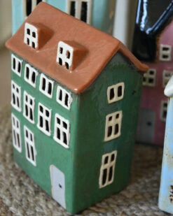 Groen Pakhuis Nyhavn Theelicht Met Lichte Ramen En Dakkapellen, IB Laursen 15 Groen Pakhuis Nyhavn Theelicht Met Lichte Ramen En Dakkapellen, IB Laursen -Bekend Decoratie Winkel groen pakhuis nyhavn theelicht met lichte ramen en dakkapellen ib laursen 6