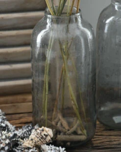 Hoge Vaas Met Bubbels, Zilvermetaal En Grijze Gloed -Bekend Decoratie Winkel hoge vaas met bubbels metaal en grijze gloed 2