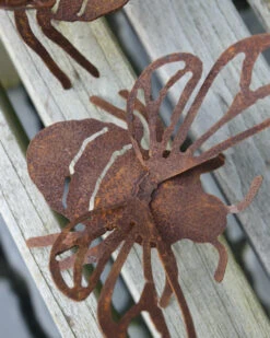 Hommel Van Roestig Metaal -Bekend Decoratie Winkel hommel van roestig metaal 4