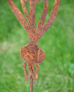 Hyacint Met Bol Op Prikker, Metaal Roest 13 Hyacint Met Bol Op Prikker, Metaal Roest -Bekend Decoratie Winkel hyacint met bol op prikker metaal roest 3