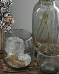 Iets Bolle Glazen Vaas Met Bubbels, Zilvermetaal En Grijze Gloed 16 Iets Bolle Glazen Vaas Met Bubbels, Zilvermetaal En Grijze Gloed -Bekend Decoratie Winkel iets bolle glazen vaas met bubbels zilvermetaal en grijze gloed 6