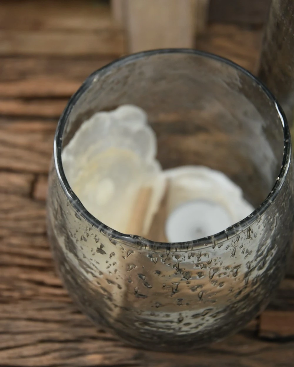 Iets Bolle Glazen Vaas Met Bubbels, Zilvermetaal En Grijze Gloed 10 Iets Bolle Glazen Vaas Met Bubbels, Zilvermetaal En Grijze Gloed - Afbeelding 8