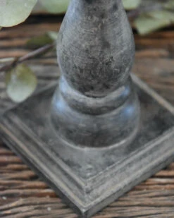 Kandelaar Met Vierkante Voet Van Be-Uniq -Bekend Decoratie Winkel kandelaar met vierkante voet van be uniq 7