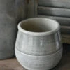 Klei Grijze Pot Iets Bol Met Gewerkte Onderrand, IB Laursen -Bekend Decoratie Winkel klei grijze pot iets bol met gewerkte onderrand ib laursen
