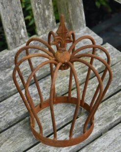 Kroon Van Ecoroest Met Franse Lelie -Bekend Decoratie Winkel kroon van ecoroest met franse lelie 2