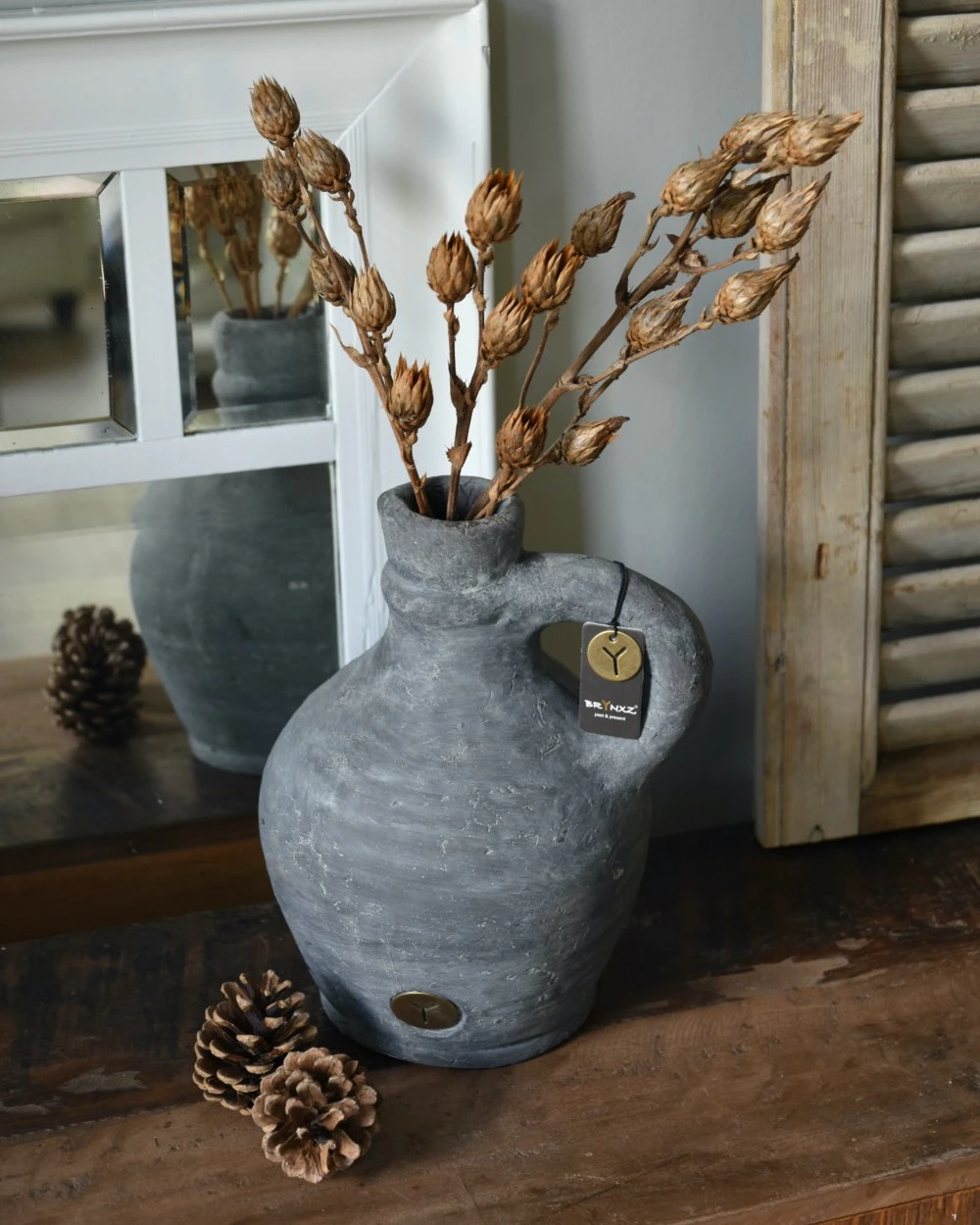 Kruik Kannetje Met Oor In Vintage Grijs Groot, Brynxz 4 Kruik Kannetje Met Oor In Vintage Grijs Groot, Brynxz - Afbeelding 2