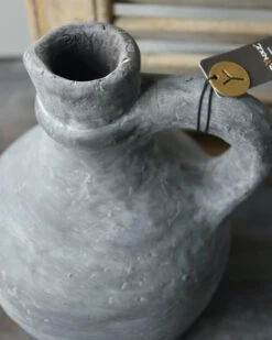 Kruik Kannetje Met Oor In Vintage Grijs Groot, Brynxz 12 Kruik Kannetje Met Oor In Vintage Grijs Groot, Brynxz -Bekend Decoratie Winkel kruik kannetje met oor in vintage grijs groot brynxz 2