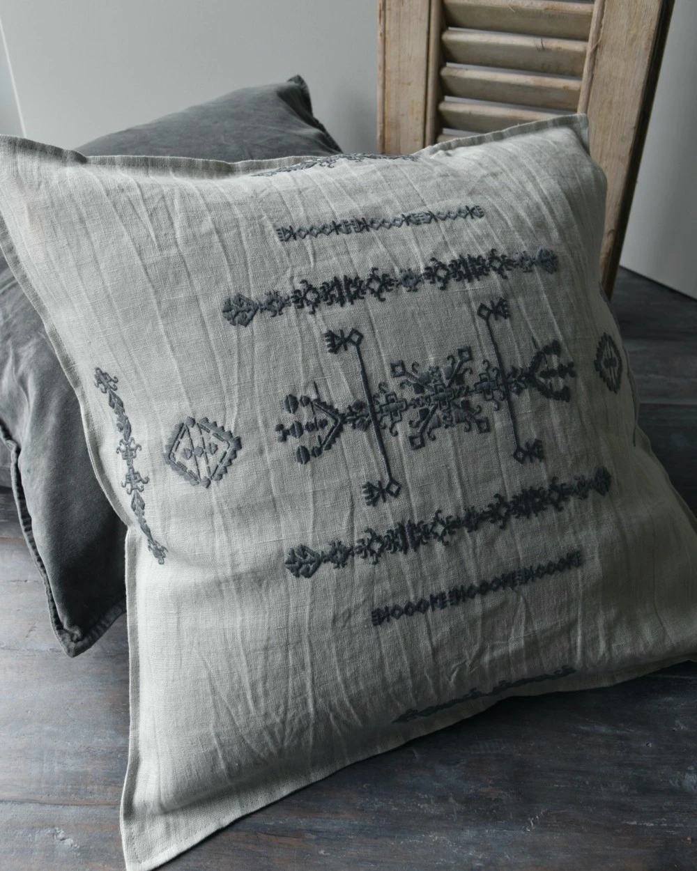 Kussen Hoes Linnenlook Met Grijs Borduursel, IB Laursen 10 Kussen Hoes Linnenlook Met Grijs Borduursel, IB Laursen - Afbeelding 8