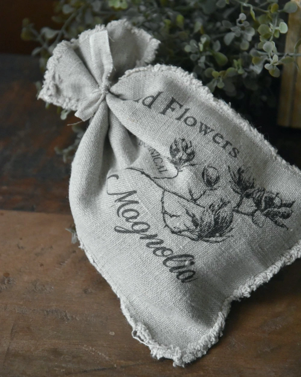 Linnen Geurzakje Met Magnolia Takken, Shabby 8 Linnen Geurzakje Met Magnolia Takken, Shabby - Afbeelding 6