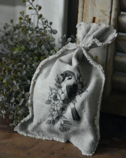 Linnen Geurzakje Met Vogel Op Bloesem Tak, Shabby 11 Linnen Geurzakje Met Vogel Op Bloesem Tak, Shabby -Bekend Decoratie Winkel linnen geurzakje met vogel op bloesem tak shabby 4