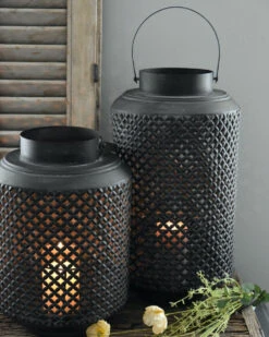 Metalen Lantaarn Met Gaatjes Patroon, XL -Bekend Decoratie Winkel metalen lantaarn met gaatjes patroon xl 3