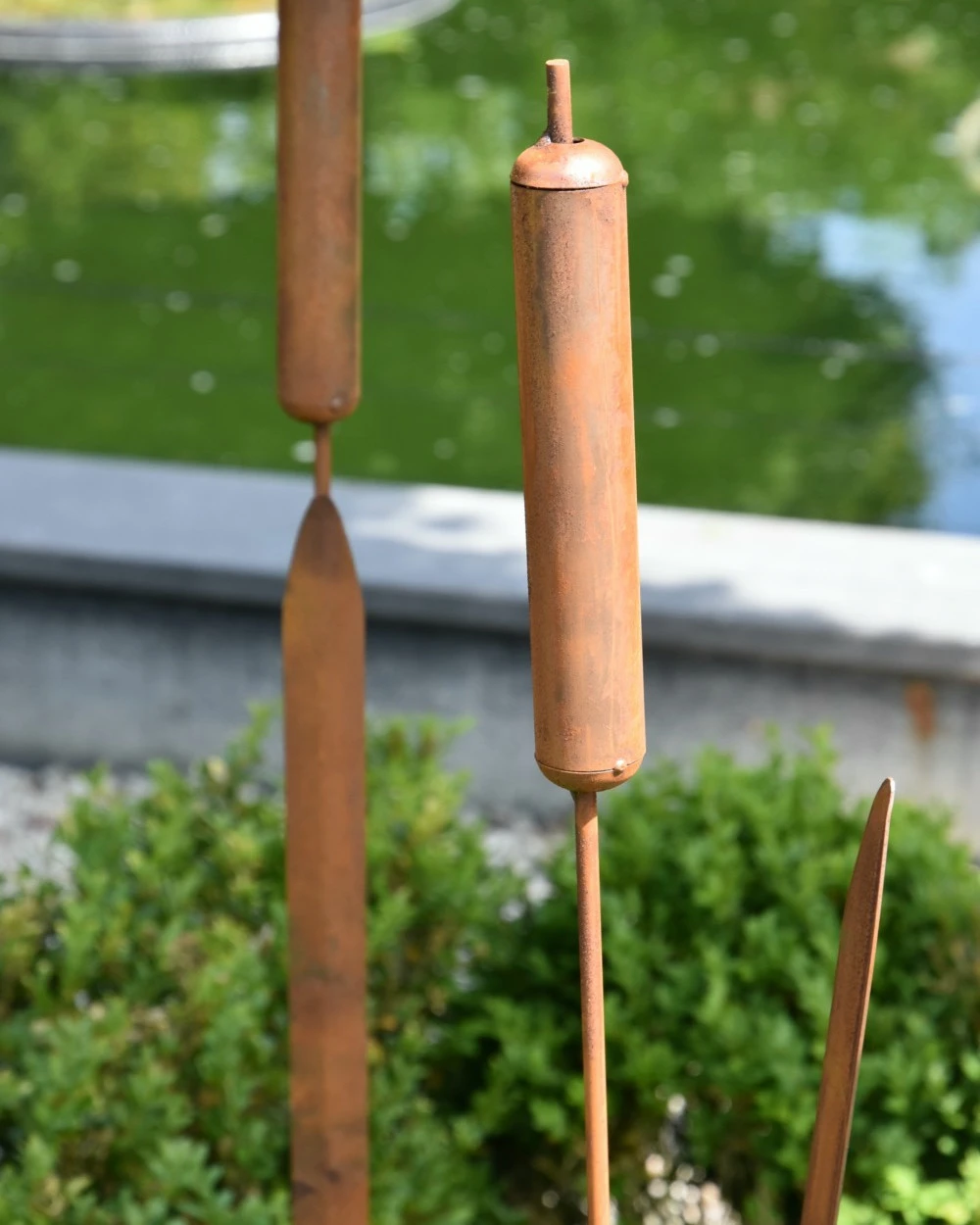 Metalen Tuinsteker Lisdodde Rietsigaar Ecoroest 3 Metalen Tuinsteker Lisdodde Rietsigaar Ecoroest