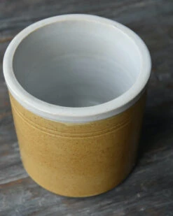 Oker Pot Recht Met Licht Randje Unique, IB Laursen 9 Oker Pot Recht Met Licht Randje Unique, IB Laursen -Bekend Decoratie Winkel oker bruine pot recht met randje unique ib laursen 2