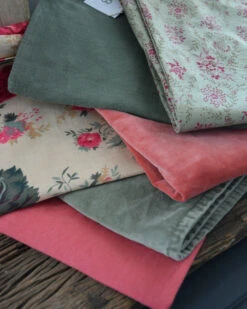 Olijf Groene Velours Kussenhoes, IB Laursen -Bekend Decoratie Winkel olijf groene velours kussenhoes ib laursen 5