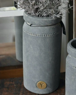 Pot Aardewerk Majestic Grijs Met Sierrandje En Kraag XL, Brynxz 14 Pot Aardewerk Majestic Grijs Met Sierrandje En Kraag XL, Brynxz -Bekend Decoratie Winkel pot aardewerk majestic grijs met sierrandje en kraag xl brynxz 5