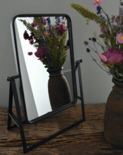 Tafel Spiegel Brooklyn, IB Laursen