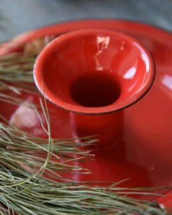 Tijdloze Rode Emaille Kandelaar, IB Laursen -Bekend Decoratie Winkel tijdloze rode emaille kandelaar 7