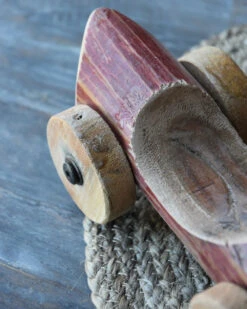 Unieke Rode Auto Van Hout Met Blauw Nr 94, IB Laursen -Bekend Decoratie Winkel unieke rode auto van hout met blauw nr 94 ib laursen 4