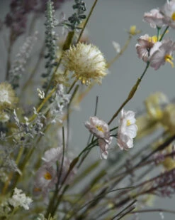 Veldboeket In Pastel Groenen, Lila, Paars En Taupe, 'zijdebloemen' -Bekend Decoratie Winkel veldboeket in pastel paars zijdebloemen 1 4