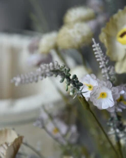 Veldboeket In Pastel Groenen, Lila, Paars En Taupe, 'zijdebloemen' -Bekend Decoratie Winkel veldboeket in pastel paars zijdebloemen 1 6
