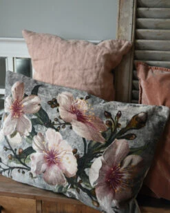 Velours Kussen Met Pastel Kleurige Bloemen Rechthoekig -Bekend Decoratie Winkel velours kussen met pastel kleurige bloemen rechthoekig 5