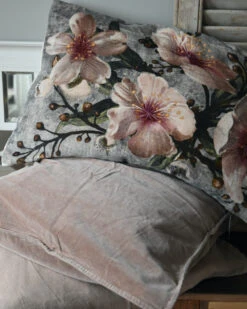 Velours Kussen Met Pastel Kleurige Bloemen Rechthoekig -Bekend Decoratie Winkel velours kussen met pastel kleurige bloemen rechthoekig 7