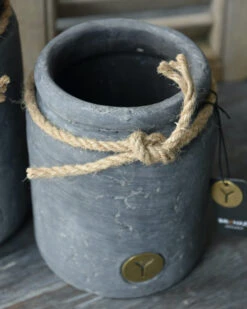 Vintage Grijze Pot Met Dik Touw Klein, Brynxz -Bekend Decoratie Winkel vintage grijze pot met dik touw klein brynxz 4