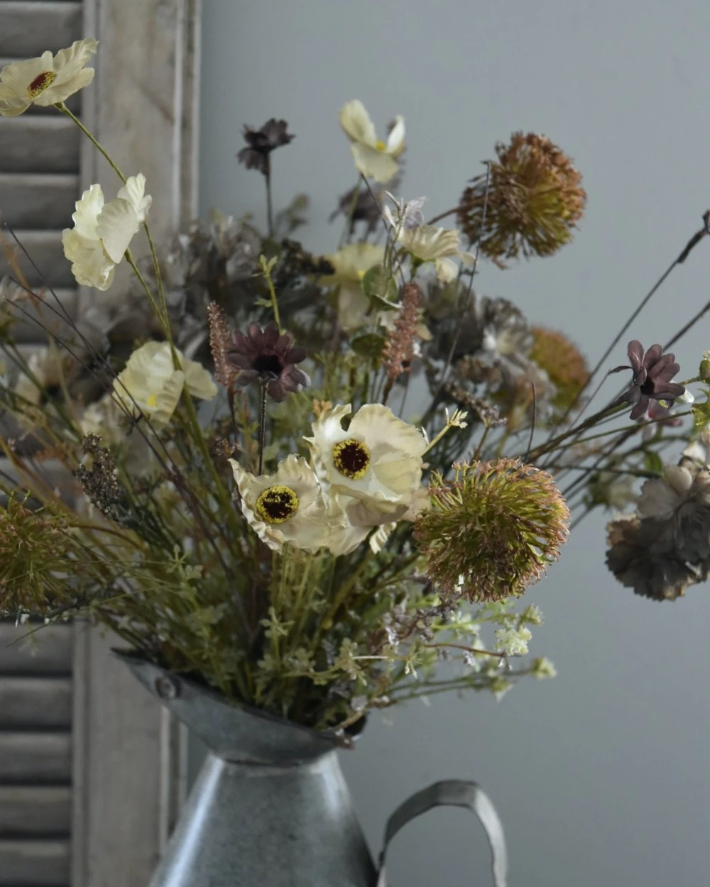 Warm Gemengd Boeket In Taupe, 'zijdebloemen' 3 Warm Gemengd Boeket In Taupe, 'zijdebloemen'