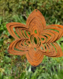 Windvanger Van Ecoroest Bloem Spiraal -Bekend Decoratie Winkel windvanger van ecoroest bloem spiraal 1