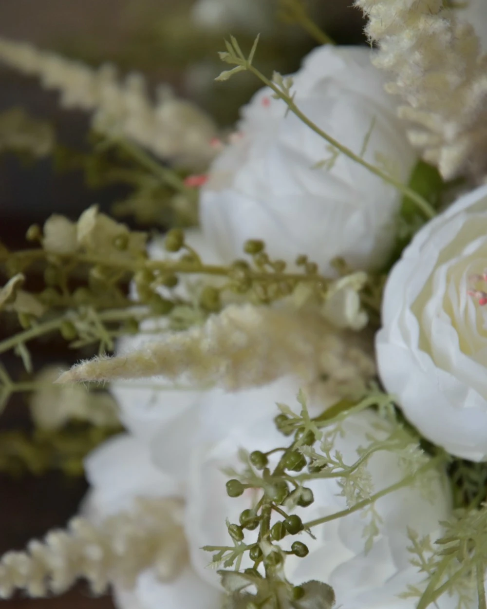 Wit Zijde Bloemen Biedermeier Boeket Met Pioenrozen 7 Wit Zijde Bloemen Biedermeier Boeket Met Pioenrozen - Afbeelding 5