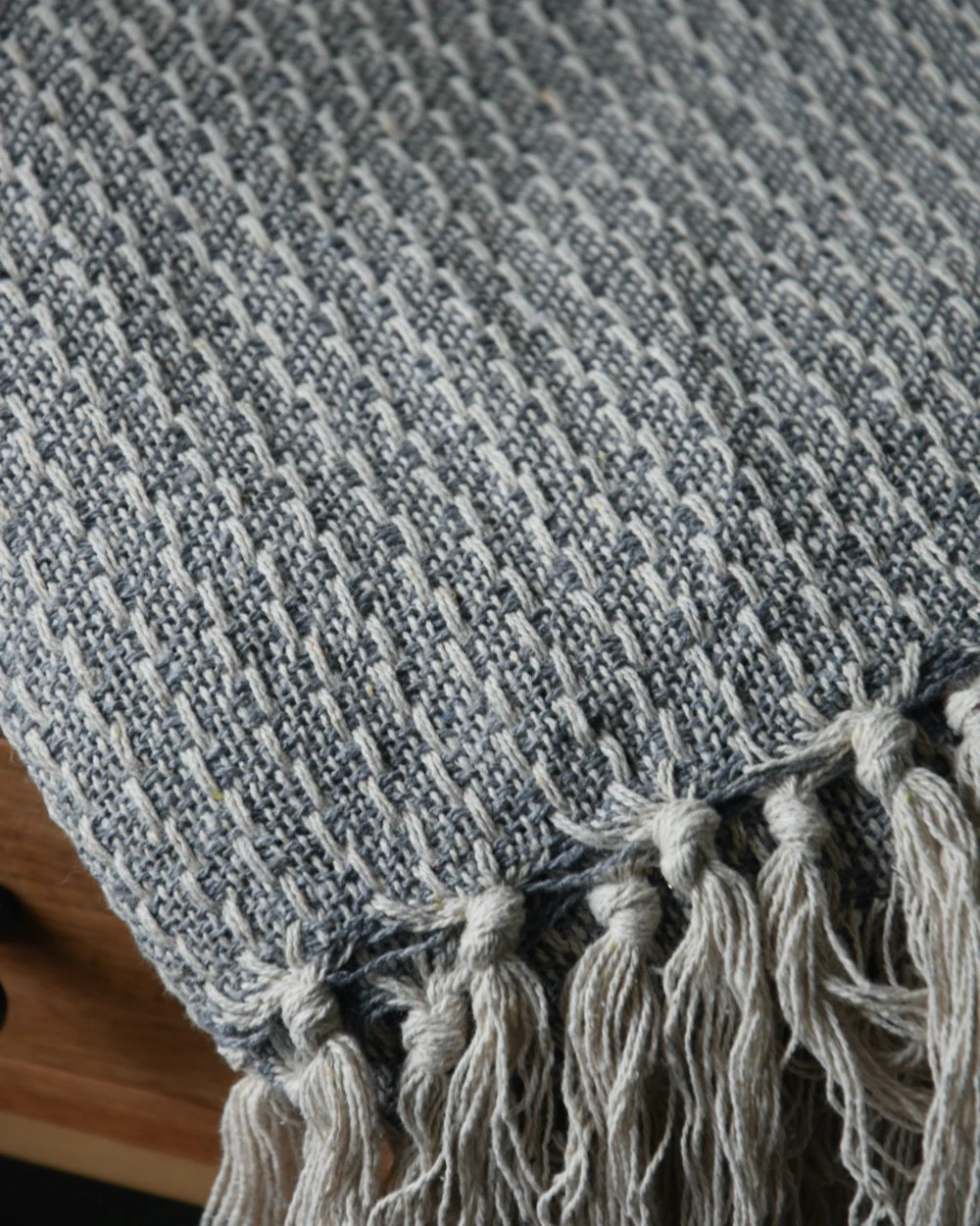 Woonkleed Sprei In Gebroken Wit Met Zacht Blauw/grijs, IB Laursen 7 Woonkleed Sprei In Gebroken Wit Met Zacht Blauw/grijs, IB Laursen - Afbeelding 5