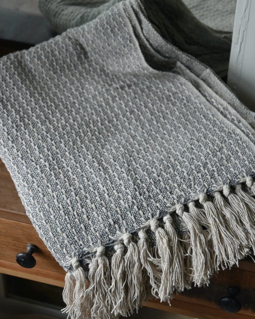 Woonkleed Sprei In Gebroken Wit Met Zacht Blauw/grijs, IB Laursen 8 Woonkleed Sprei In Gebroken Wit Met Zacht Blauw/grijs, IB Laursen - Afbeelding 6